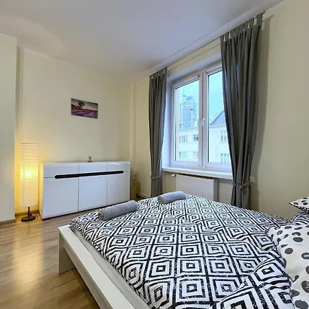 Apartman 26 Centrum - Mieszkanie Dla 4 Osob